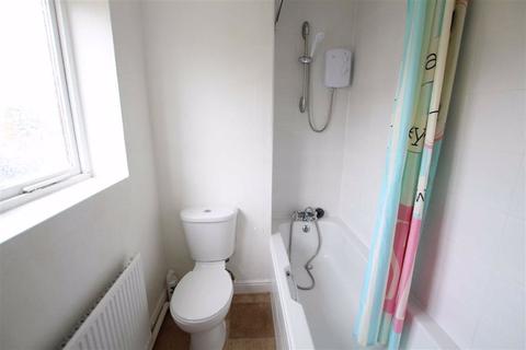 6 Chestnut Close, Flint, CH6 5YS
