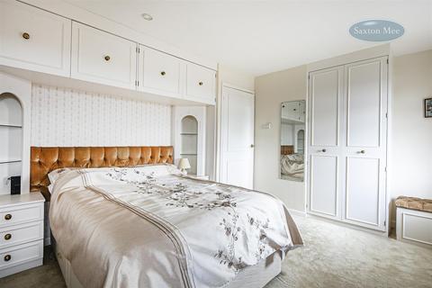 51 Grenfolds Road, Grenoside, Sheffield, S35 8NU