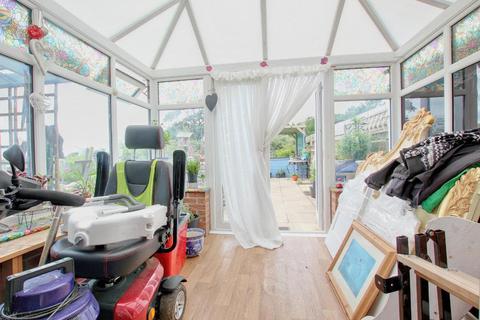 8 Church Mount, Mappleton, Hornsea, HU18 1XU