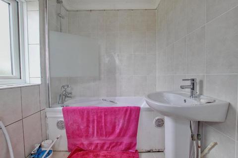 8 Church Mount, Mappleton, Hornsea, HU18 1XU