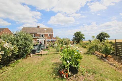 8 Church Mount, Mappleton, Hornsea, HU18 1XU