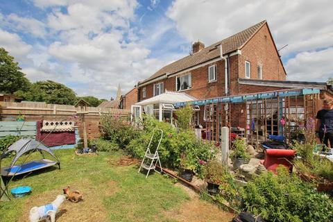 8 Church Mount, Mappleton, Hornsea, HU18 1XU