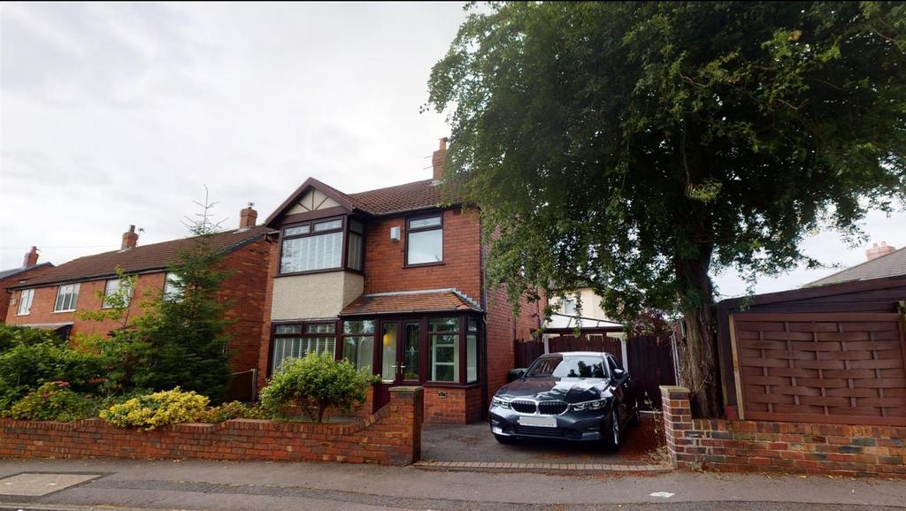 Wagon Lane, Haydock, St. Helens 4 bed detached house for sale £235,000