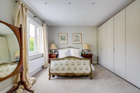 4 bedroom house to rent - St Ann's Park Road, SW18