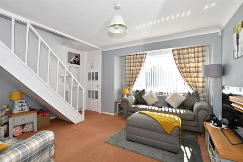 26 Weavers Way, Ashford, TN23 5DY