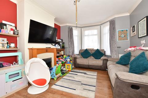 20 Phillip Road, Folkestone, CT19 4PY
