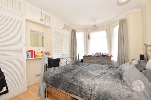 20 Phillip Road, Folkestone, CT19 4PY