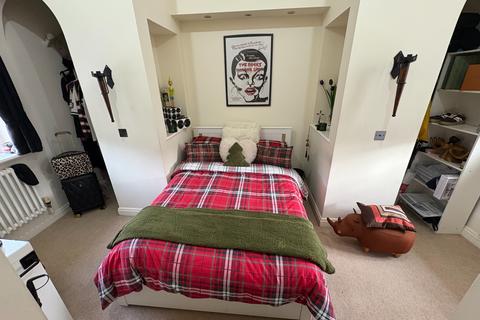 2 bedroom flat to rent, The Old Stone Yard, Lichfield, WS13