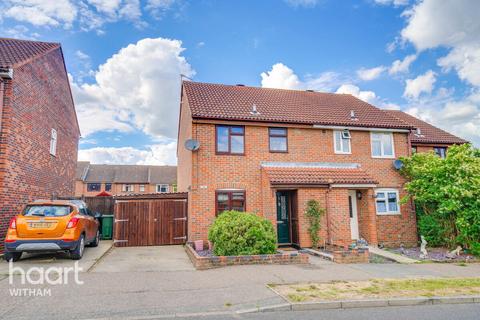 11 Bramble Road, Witham, CM8 2XA