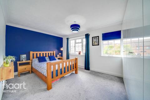 11 Bramble Road, Witham, CM8 2XA
