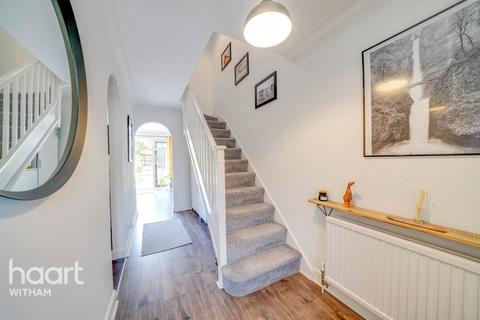 11 Bramble Road, Witham, CM8 2XA