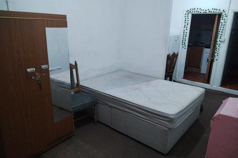 Studio to rent, SOUTH HARROW, Middlesex, HA2