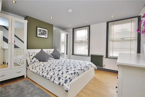 3 bedroom terraced house for sale, Staines Road West, Sunbury-on-Thames, Surrey, TW16