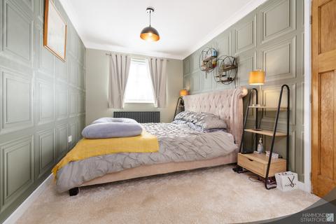 4 bedroom end of terrace house for sale - Arlington Close, Attleborough
