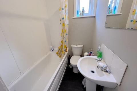 5 bedroom terraced house to rent - Pains Road, Southsea