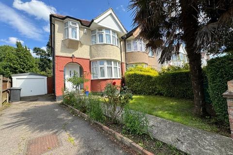 4 bedroom semi-detached house to rent, Colin Crescent, London NW9