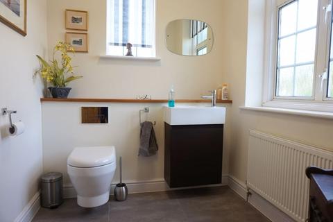 9 Fiddicroft Avenue, Banstead, SM7 3AD