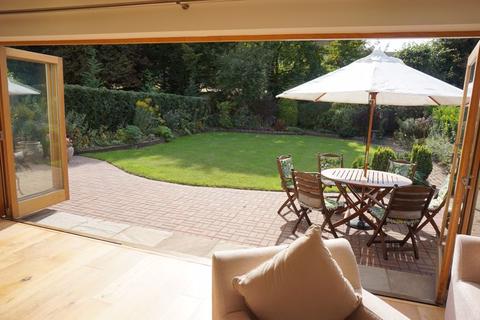 9 Fiddicroft Avenue, Banstead, SM7 3AD