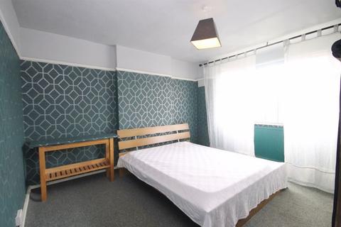 814 Greenford Road, Greenford, UB6 8QP