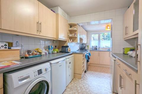 3 bedroom semi-detached house for sale - Page Road, TW14