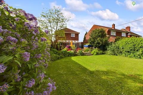 26 Lightgate Lane, South Petherton, TA13 5AU