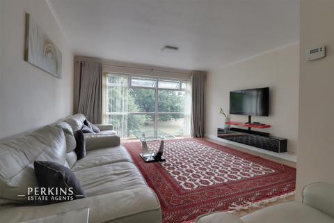 2 bedroom flat for sale, Greenford, UB6