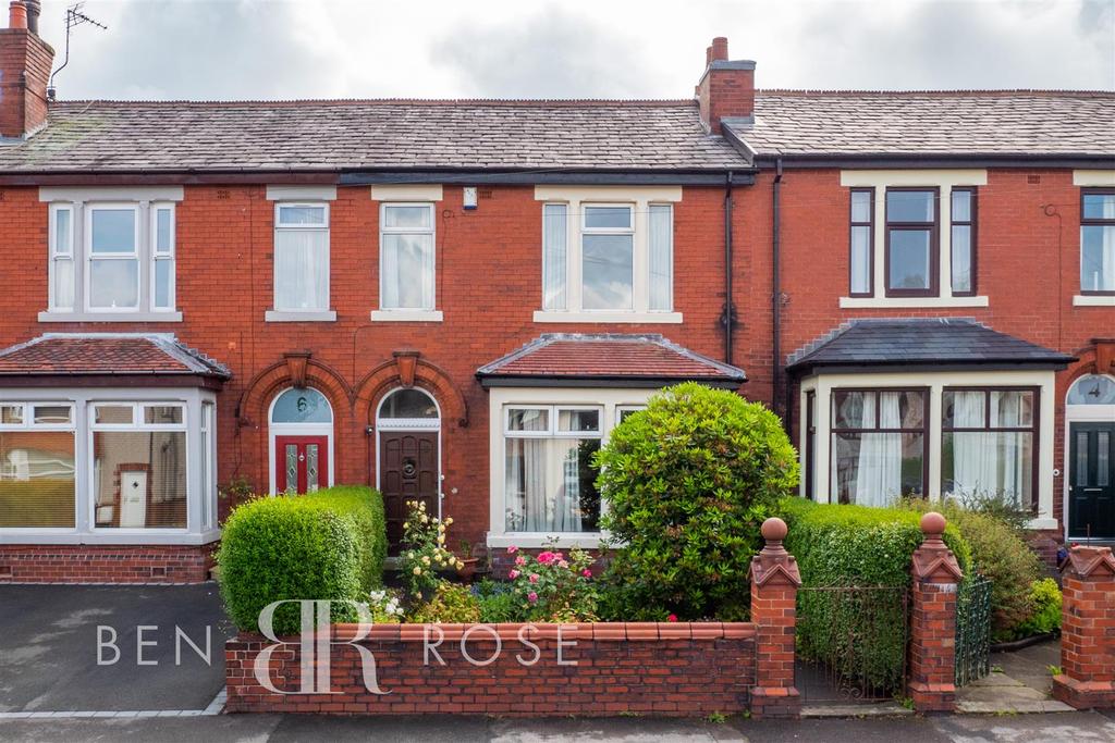 Russell Square, Chorley 4 bed terraced house £199,995