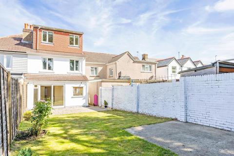 60 Ferndale Road, Banstead, SM7 2EX