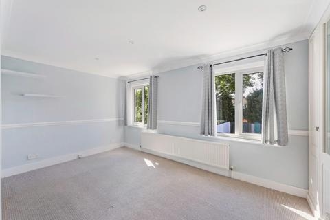 60 Ferndale Road, Banstead, SM7 2EX