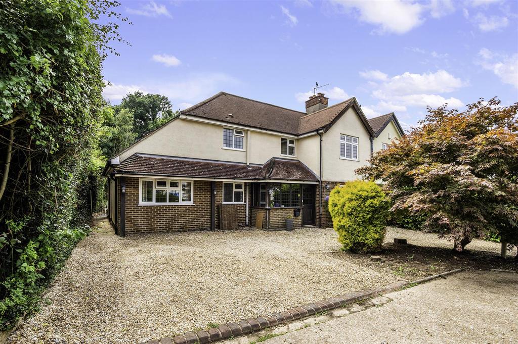 Lywood Close, Tadworth 5 bed semi-detached house - £825,000