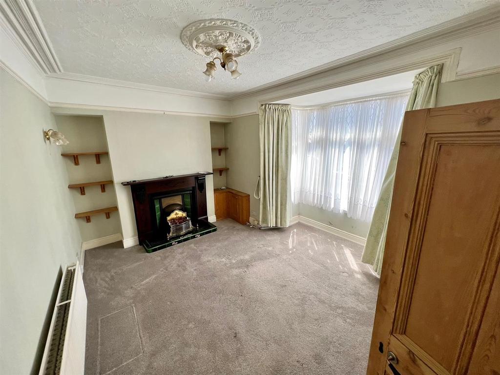 Albert Street, Llanelli 3 bed terraced house £135,000