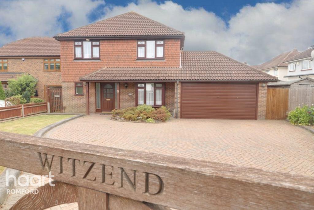 Lower Bedfords Road, Romford 4 bed detached house £800,000