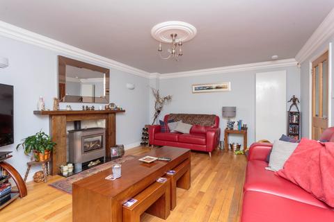 22 Matthews Drive, Newtongrange, Dalkeith, EH22 4DE