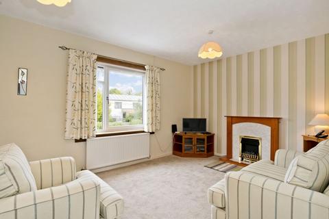 2 bedroom flat for sale - 227 Broomfield Crescent, Edinburgh EH12 7NQ