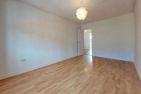 2 bedroom flat to rent, Tollcross Road, Glasgow, G32