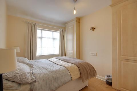 5 Addis Close, Enfield, EN3 5JY