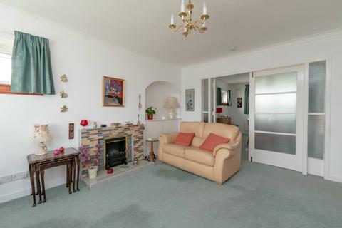3 bedroom detached house for sale - 10 Caiystane Hill, Fairmilehead, EH10 6SL
