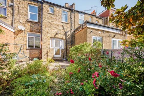 27 Drayton Grove, London, W13 0LA
