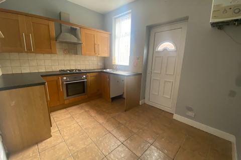 2 bedroom terraced house to rent, McDonna Street, Bolton, BL1