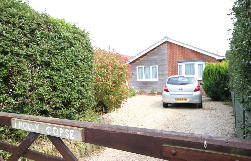 Blackfield Road, Blackfield 3 bed detached bungalow £385,000