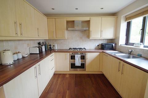 16 Sam Road, Diggle, Oldham, OL3 5PU