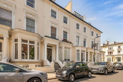 2 bedroom flat for sale - Lancaster Drive, London, NW3
