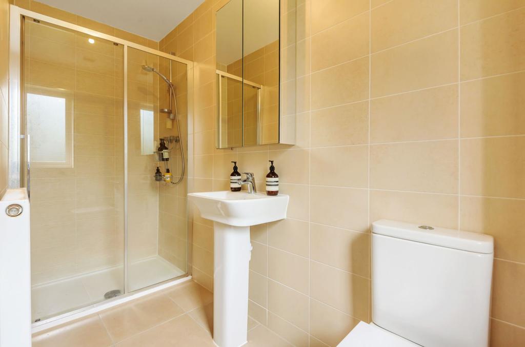 Ensuite @ Bakers Place