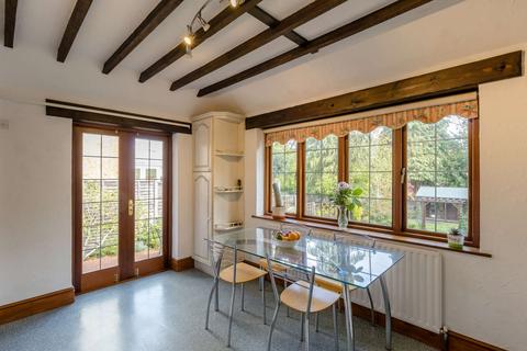 71 Love Lane, Pinner, HA5 3EY