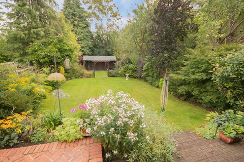 71 Love Lane, Pinner, HA5 3EY