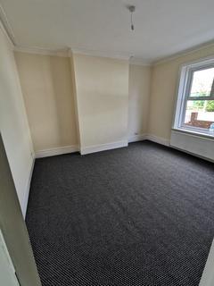 2 bedroom flat to rent, Victoria Road West, Hebburn NE31