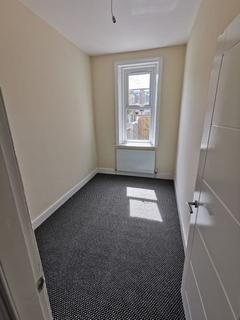 2 bedroom flat to rent, Victoria Road West, Hebburn NE31