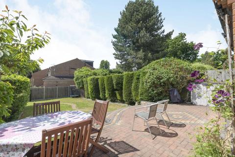 4 bedroom semi-detached house for sale, Norman Crescent, Pinner, HA5