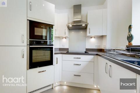 2 bedroom flat for sale - Beulah Hill, London