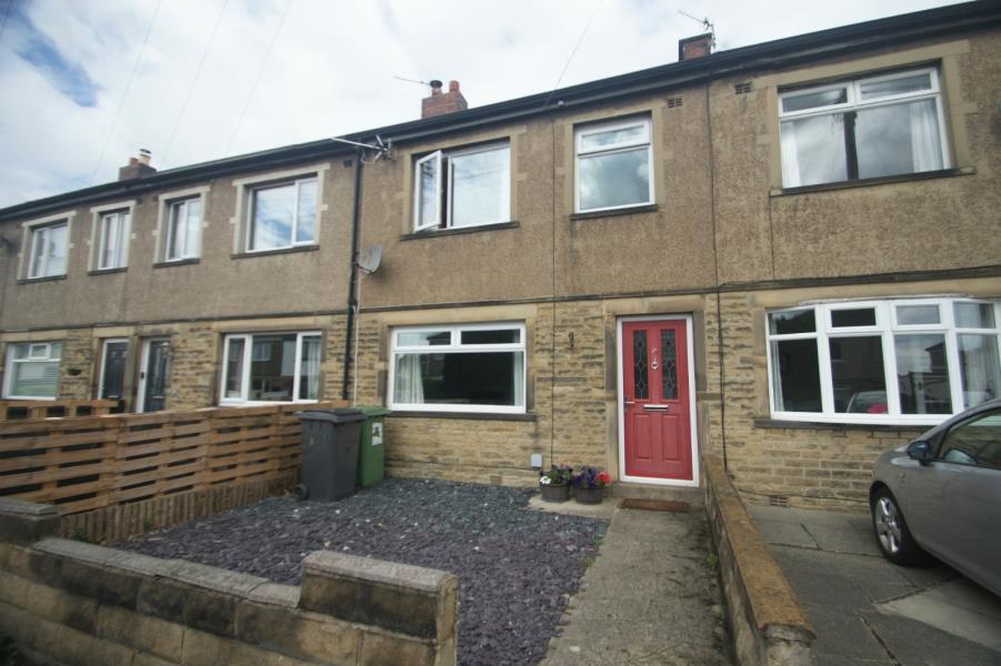 MOORFIELD CRESCENT, PUDSEY, LS28 8BR 3 bed terraced house £895 pcm (£